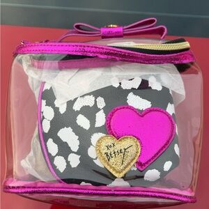 Betsey Johnson Cosmetic bag